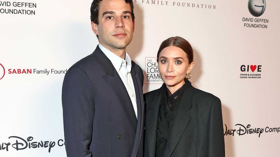 Ashley Olsen - 5'1"