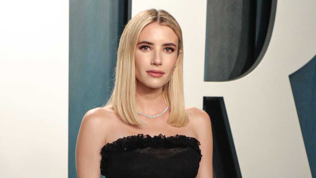 Emma Roberts - 5'2"