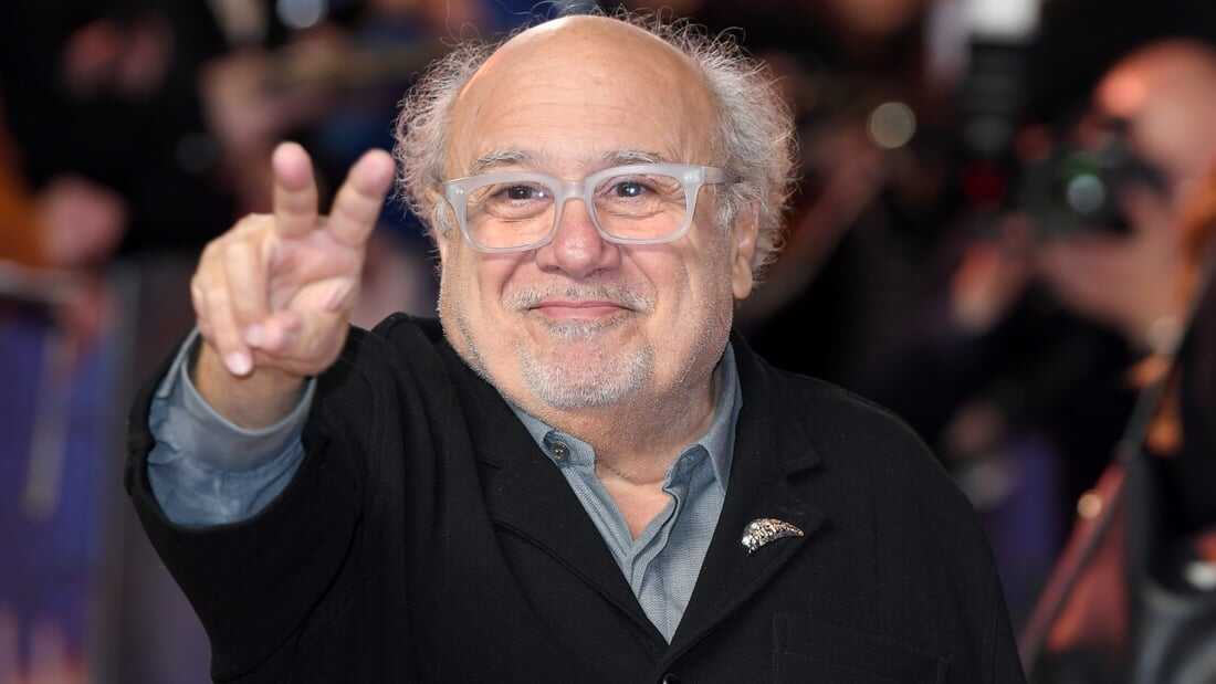 Danny DeVito - 4’10”