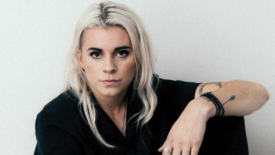 Lynn Gunn