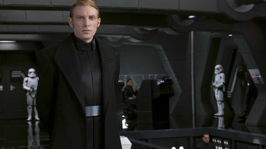 General Armitage Hux