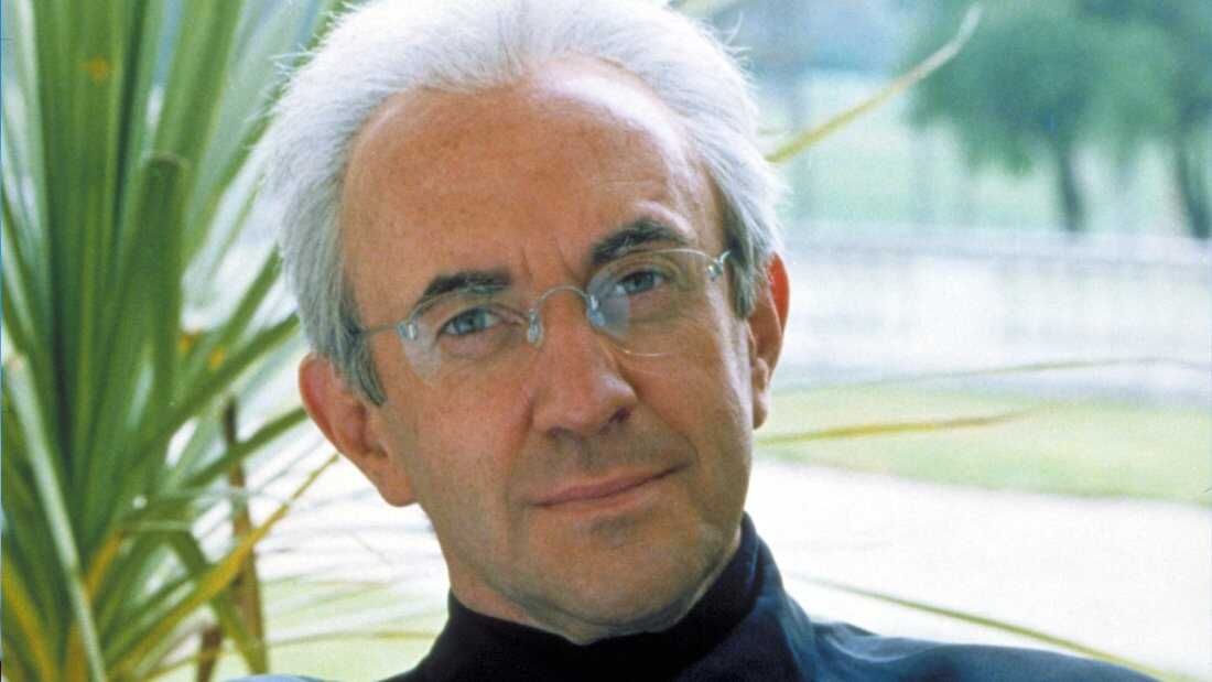 Jonathan Pryce