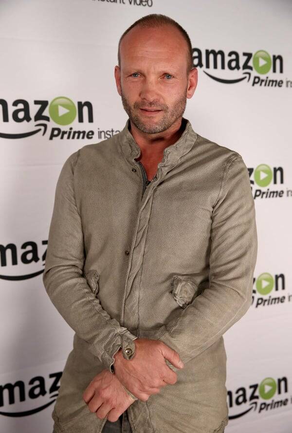  Andrew Howard