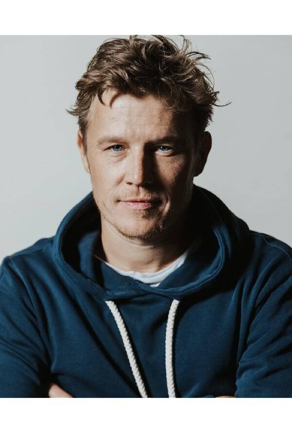 Christopher Egan
