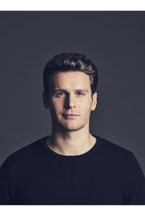 Jonathan Groff