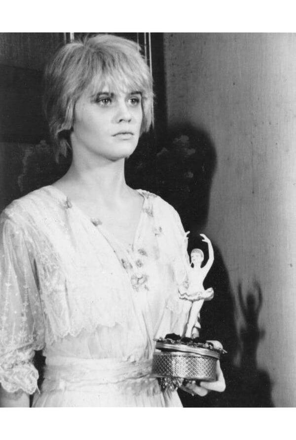 Kristy Swanson