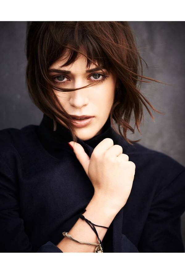 Lizzy Caplan