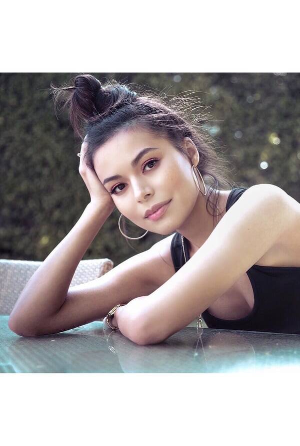 Miranda Cosgrove