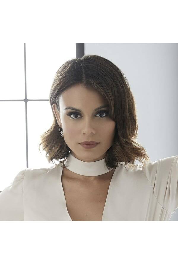 Nathalie Kelley