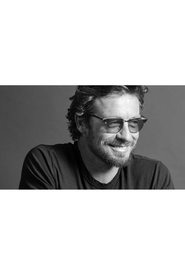 Simon Baker