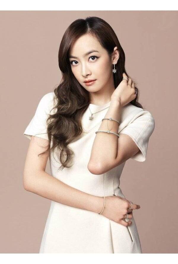 Victoria Song